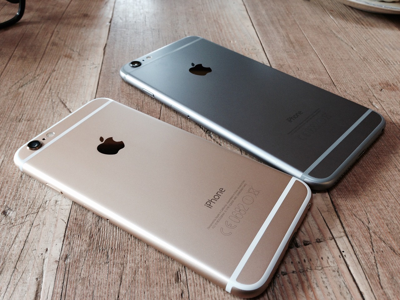 科技与设计的完美融合，苹果新款iPhone 15速览一览无遗