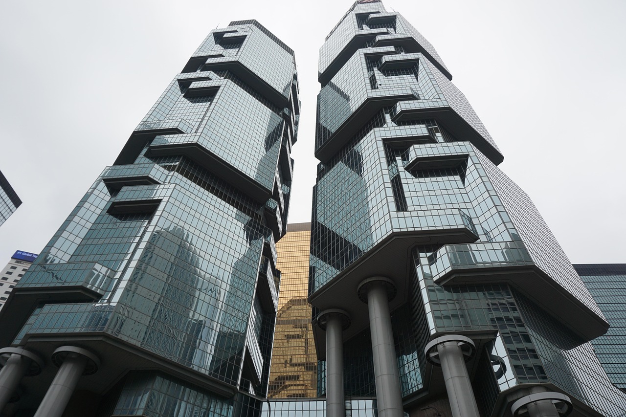 邦健公司上市，迈向成功的里程碑